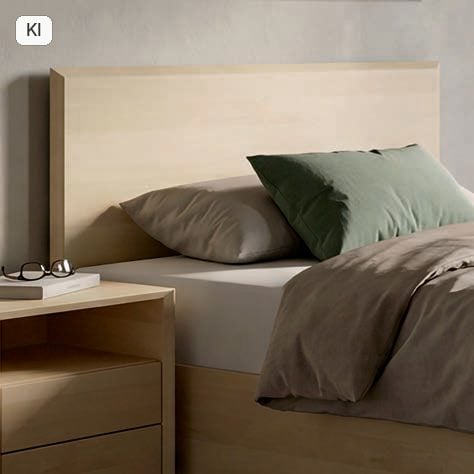 Kirchner Betten das "für immer" Funktionsbett 2 Gerades Kopfteil des KIRCHNER Lugano in Buche massiv (Bild KI-unterstützt, Produkt real)